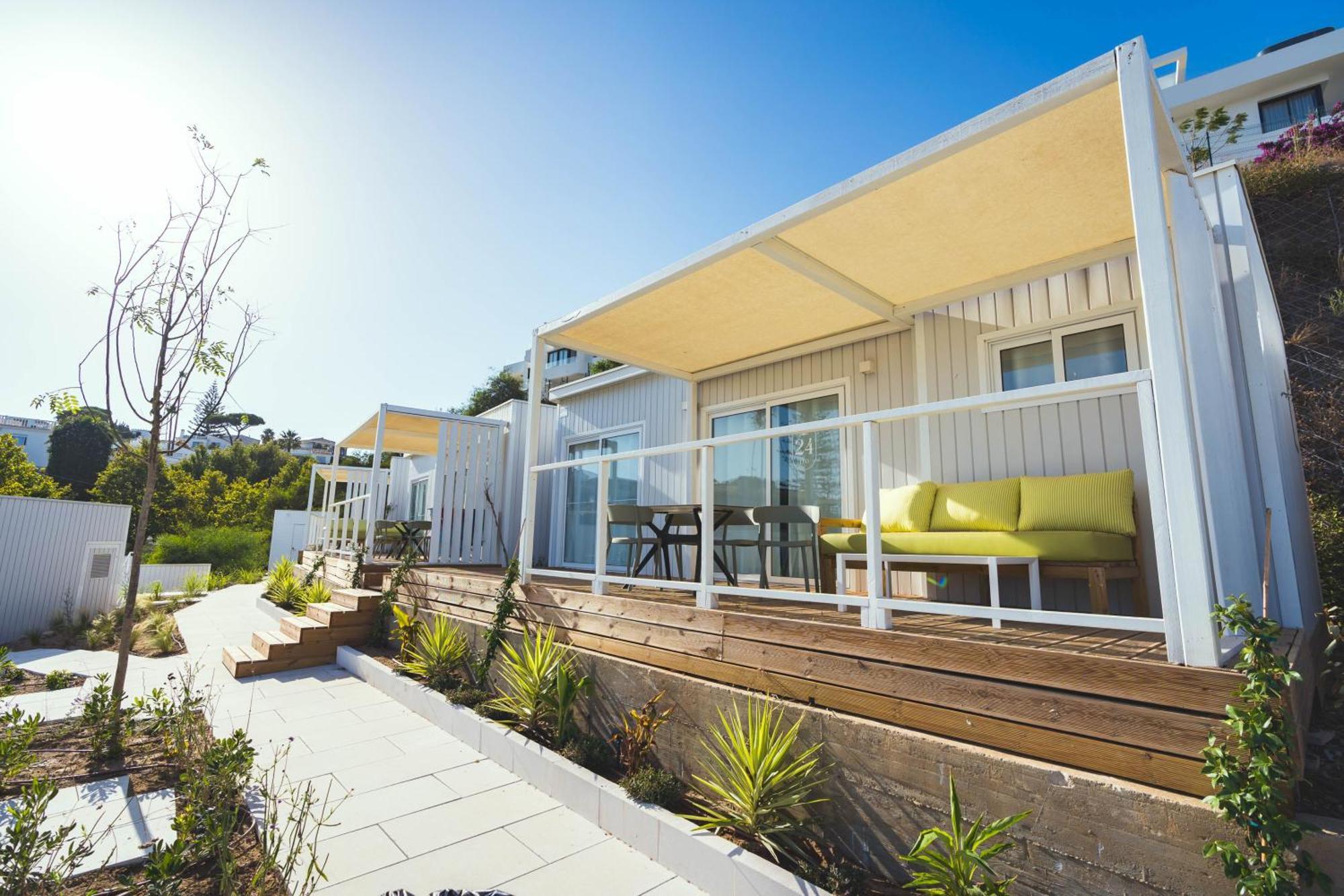 Costa Del Sol Glamping Village 푸엔히롤라 외부 사진