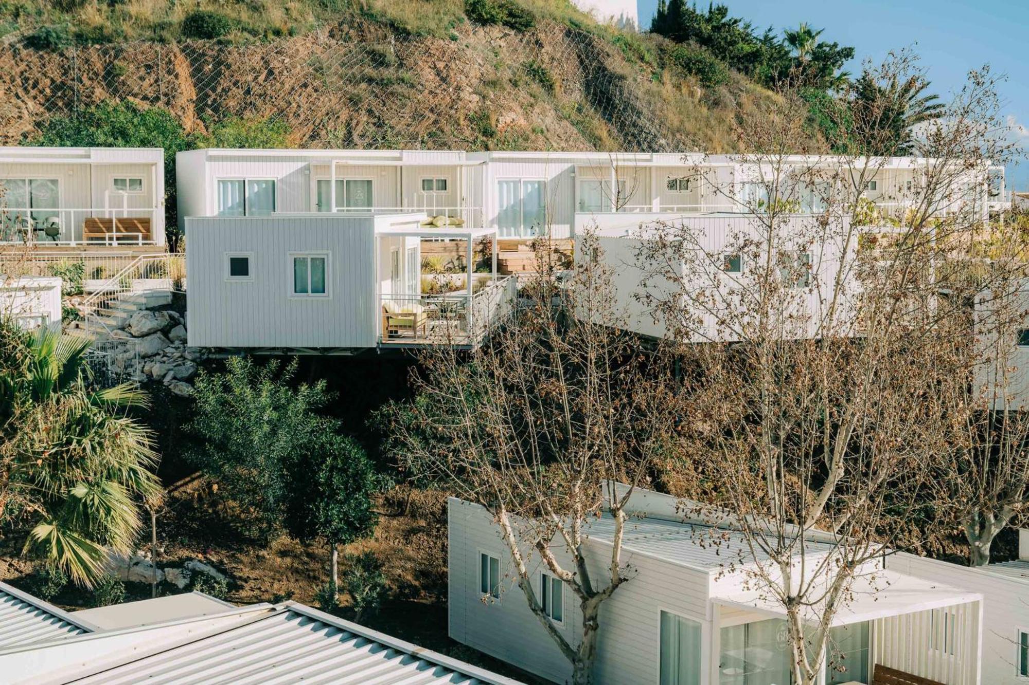 Costa Del Sol Glamping Village 푸엔히롤라 외부 사진